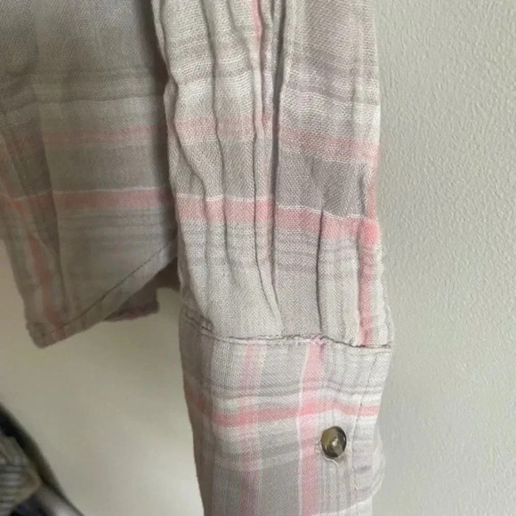 Kensie Pink and Grey Plaid Top - Picture 8 of 10